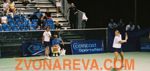 Zvonareva's great left hand strike