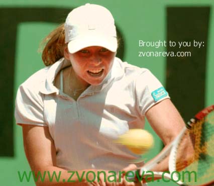 Vera Zvonareva makes the ball disintegrate